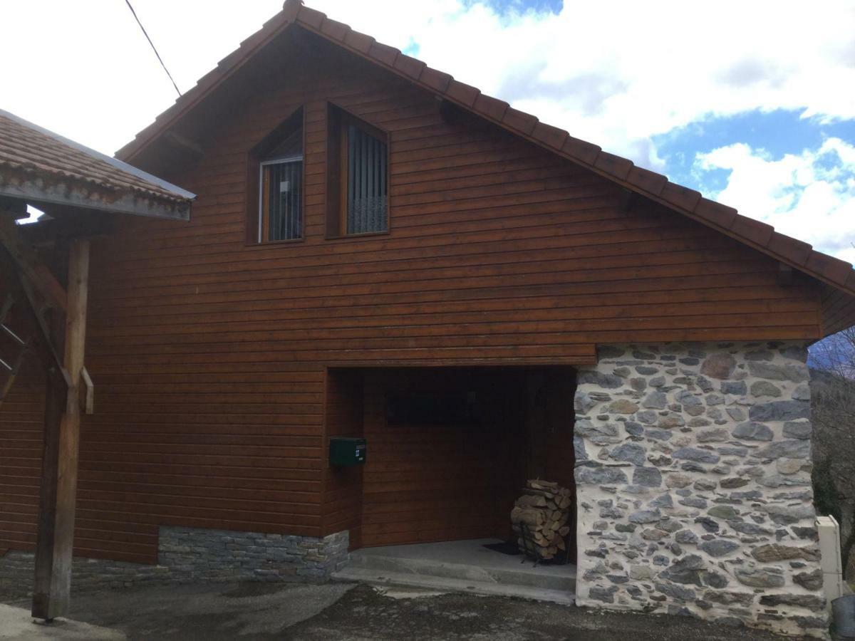 Saint-Pierre-d'Allevard Maison Moyenne Montagne酒店 外观 照片